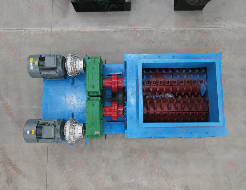 強(qiáng)力分級破碎機(jī) 